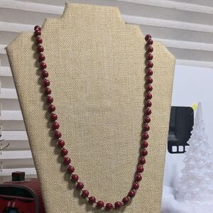 Vintage Marbled Maroon Beaded Necklace